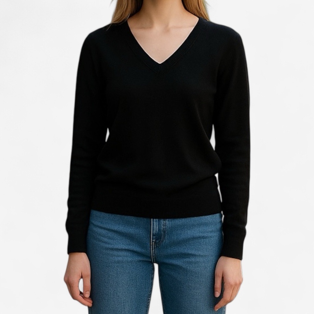Zadig & Voltaire | Black V-Neck Knit‎ Top Size Large Classic Timeless Size Large